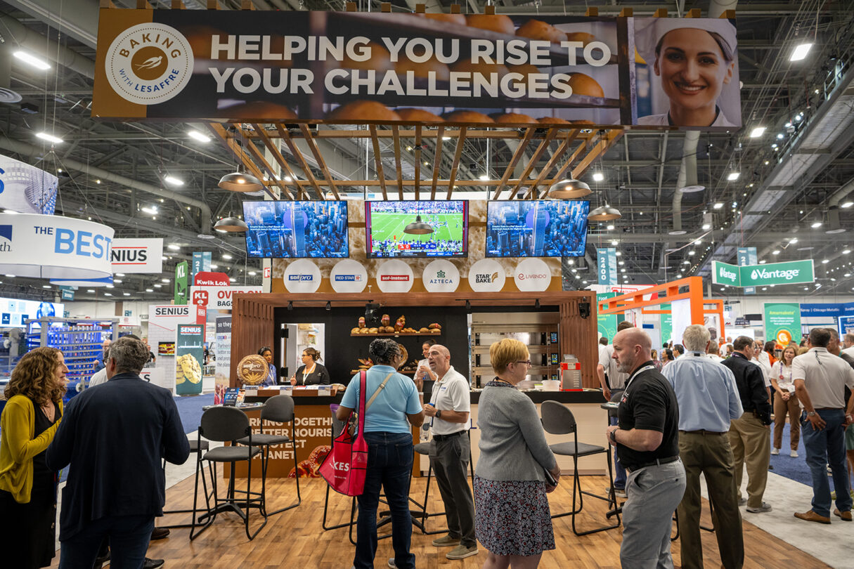 Cake decorating contest draws crowds and unleashes hospitality creativity.